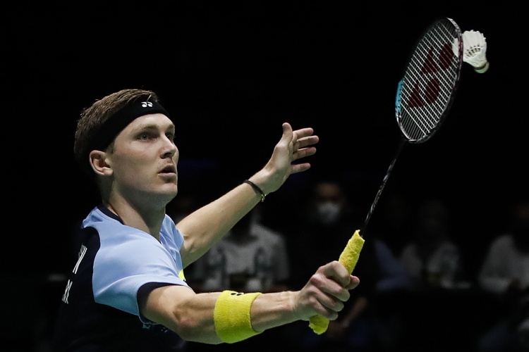 包含英格兰羽毛球队鏖战法国羽毛球队，安赛龙惊艳世界的词条