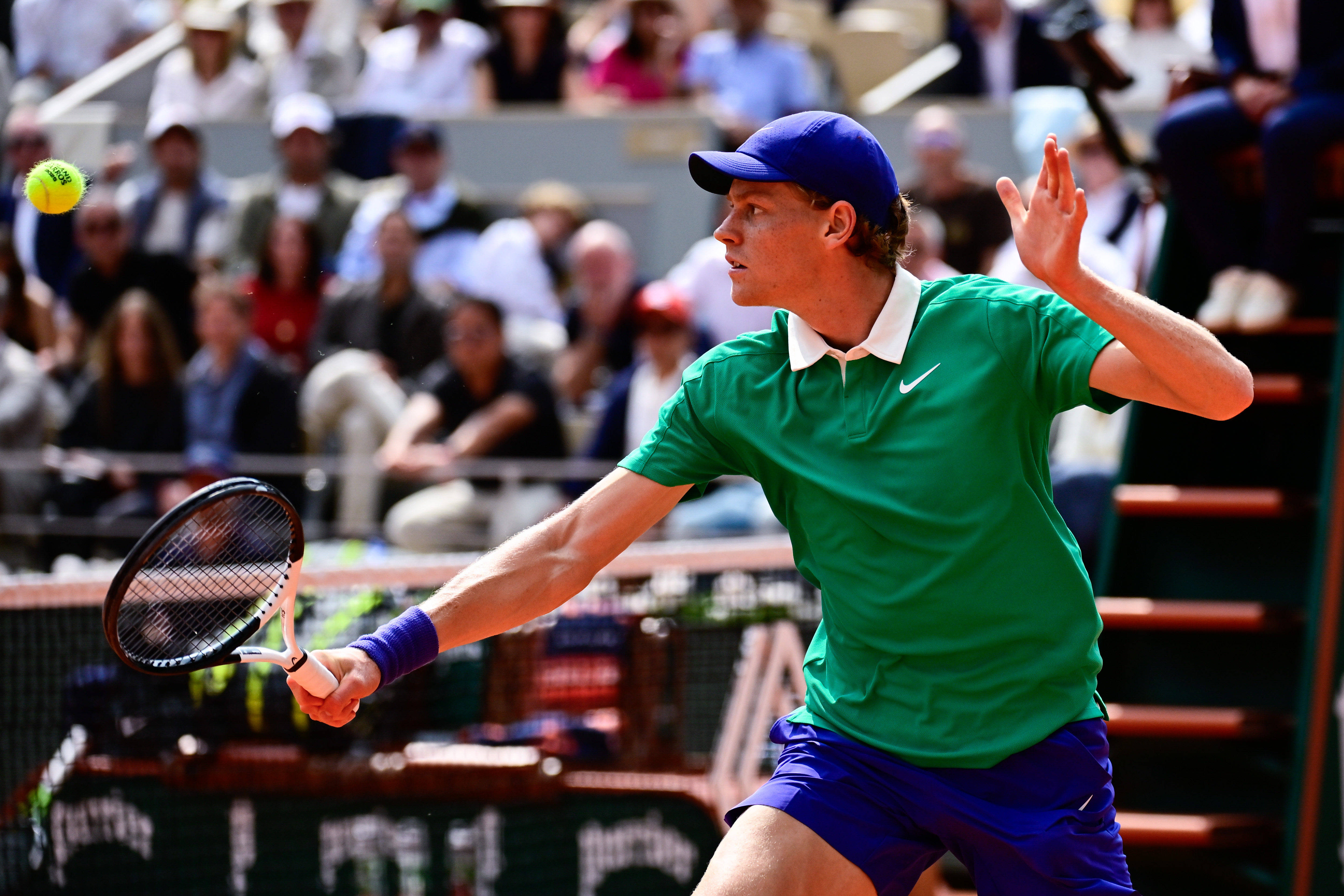 世界网球队横扫西班牙网球队，阿尔卡拉斯统治全场的简单介绍