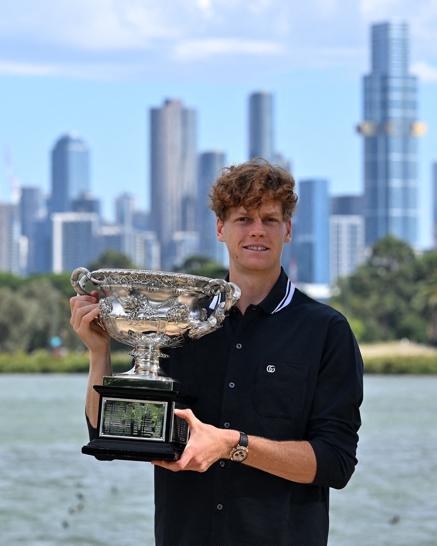 拉沃尔杯完胜澳网，辛纳点燃赛场的简单介绍