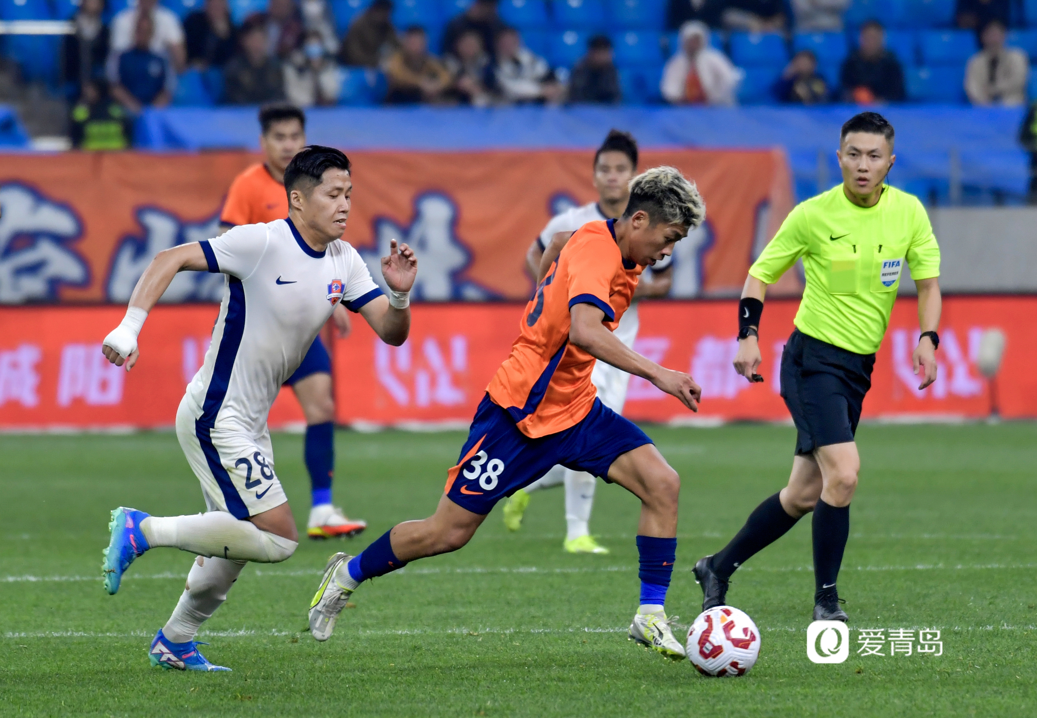 青岛队实力不俗，期待在场上表现出色的简单介绍