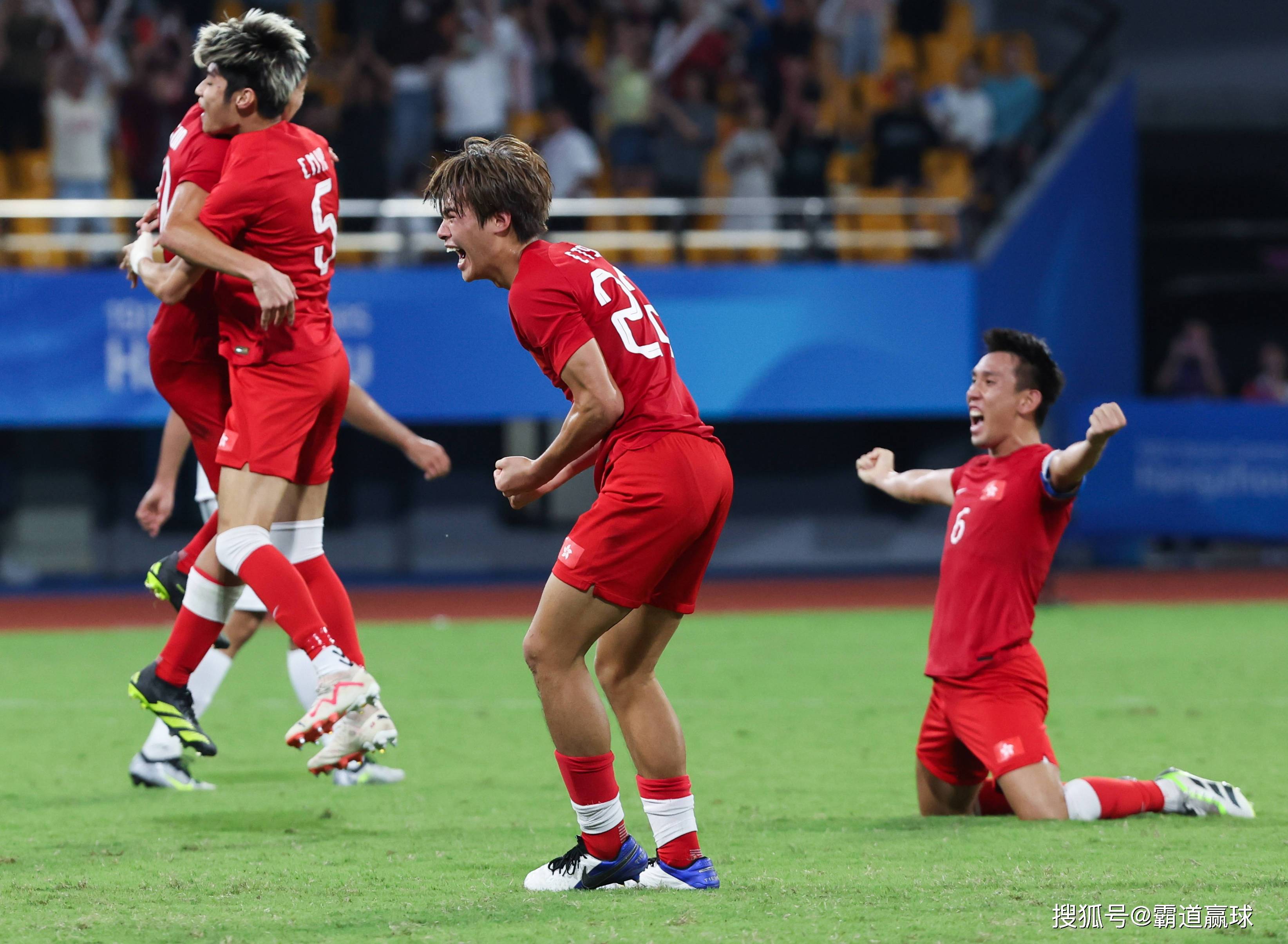 韩国球队再度力挫对手,亚冠赛场再掀波澜 韩国球队再度力挫对手,亚冠赛场再掀波澜