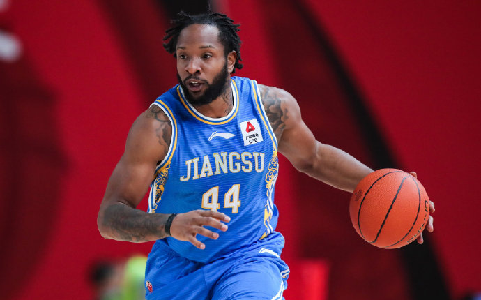 狼队惊险逆转反客为主,狼队连胜带来巨大信心的简单介绍 狼队惊险逆转反客为主,狼队连胜带来巨大信心的简单介绍