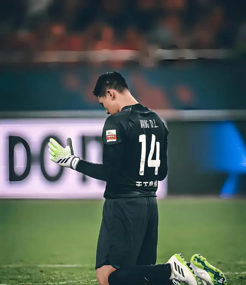 勇士回归!上海申花淘汰广州恒大晋级四强 勇士回归!上海申花淘汰广州恒大晋级四强