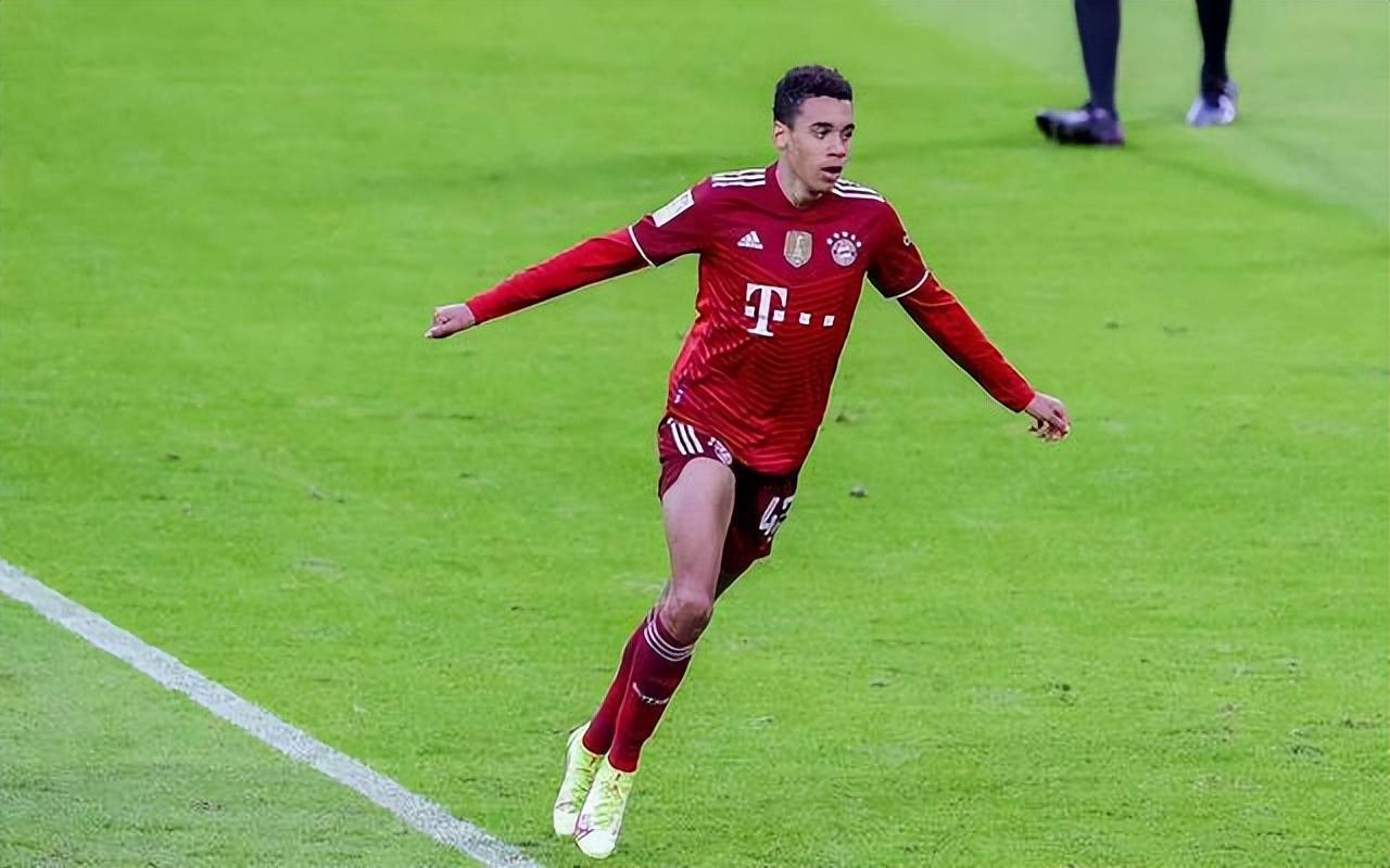 关于印度队轻取德国队，黄鸭组合惊艳四座的信息