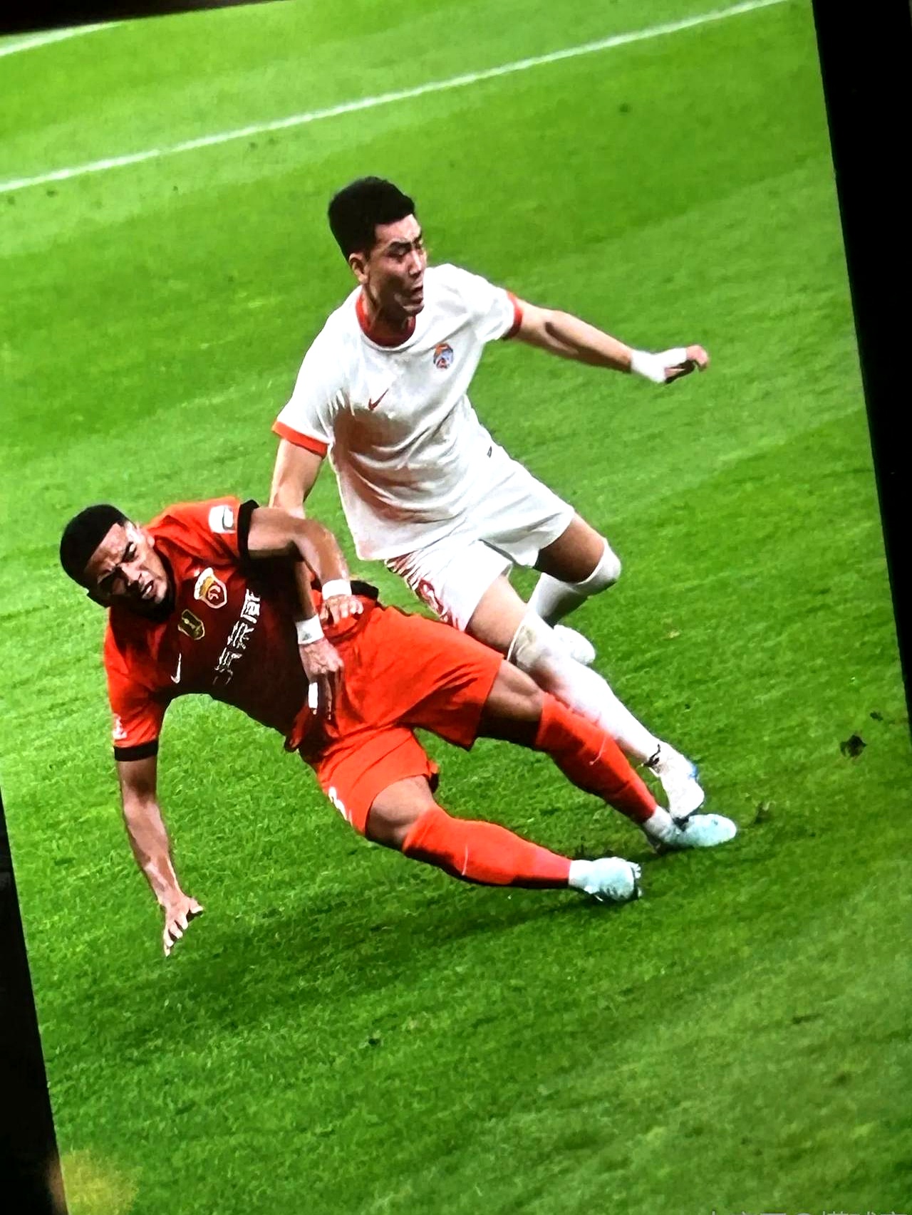 包含赛场上的对决,足球比赛无尽风味的词条 包含赛场上的对决,足球比赛无尽风味的词条