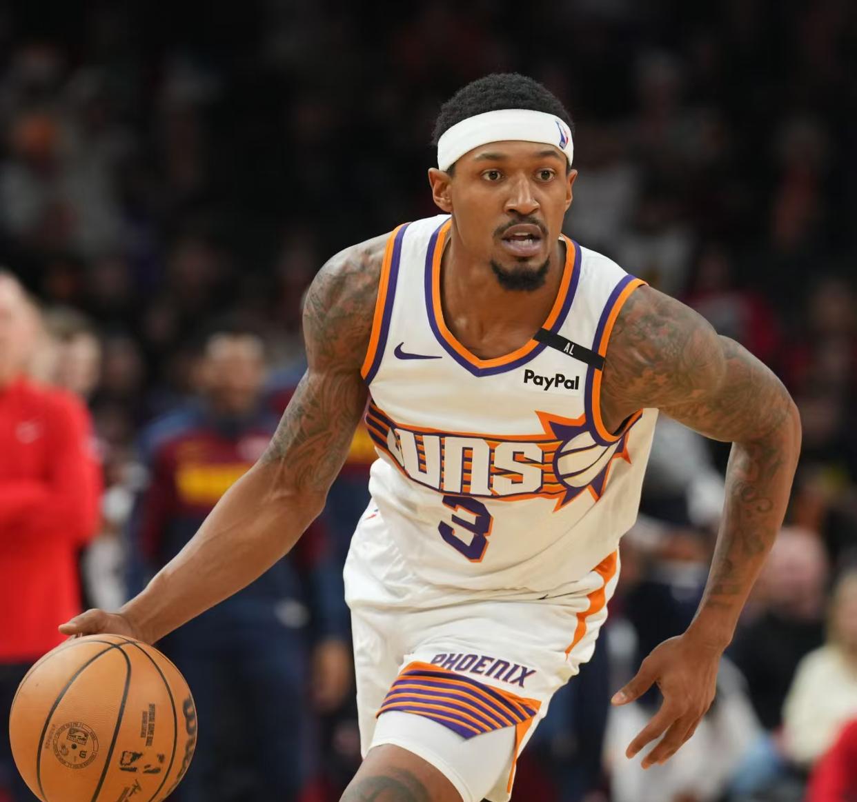 包含勇士逆转法国男篮，布克三分雨点燃全场的词条