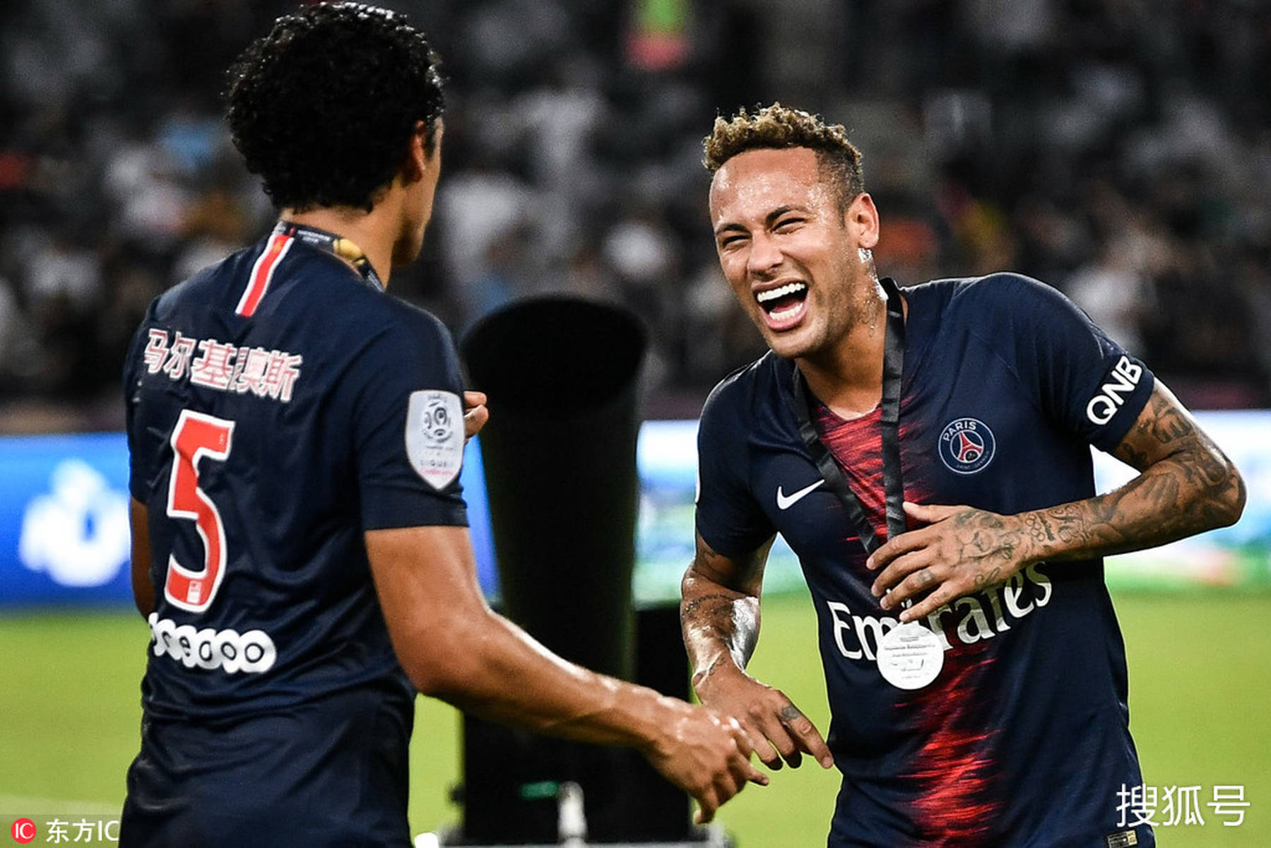 包含法国乒乓球队轻取德国乒乓球队，王皓完成帽子戏法的词条