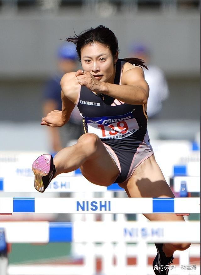 包含田径女子跨栏：牙买加选手称霸的词条