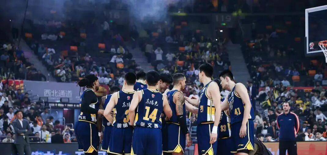 魔术碾压广东队，高诗岩关键制胜的简单介绍