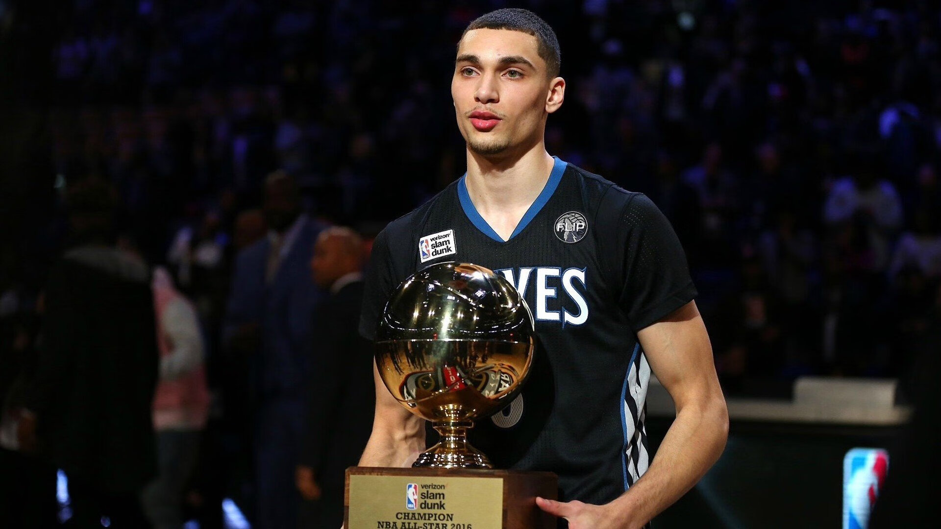 欧冠淘汰赛焦点战,雷霆关键战突围马刺