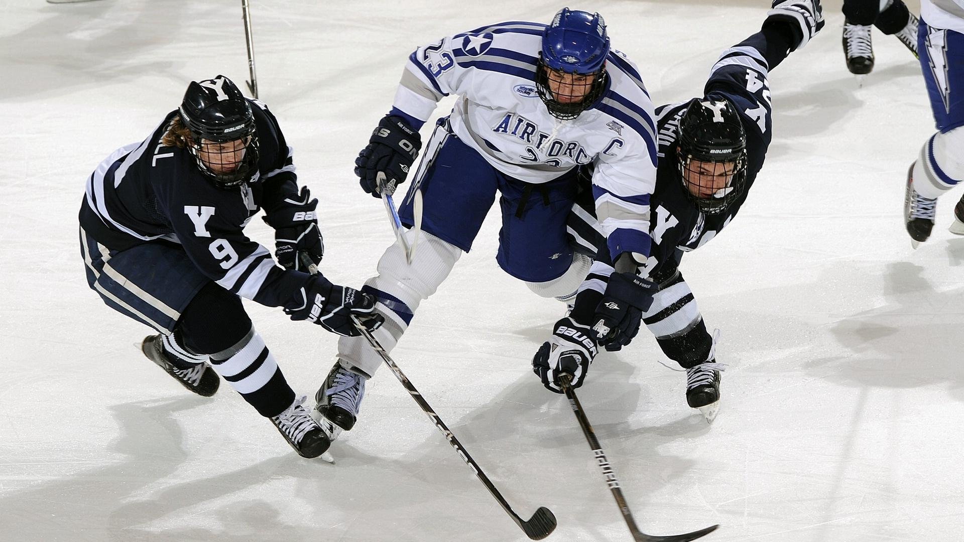 雷霆压哨击败湖人，霍勒迪关键战不手软的背后
