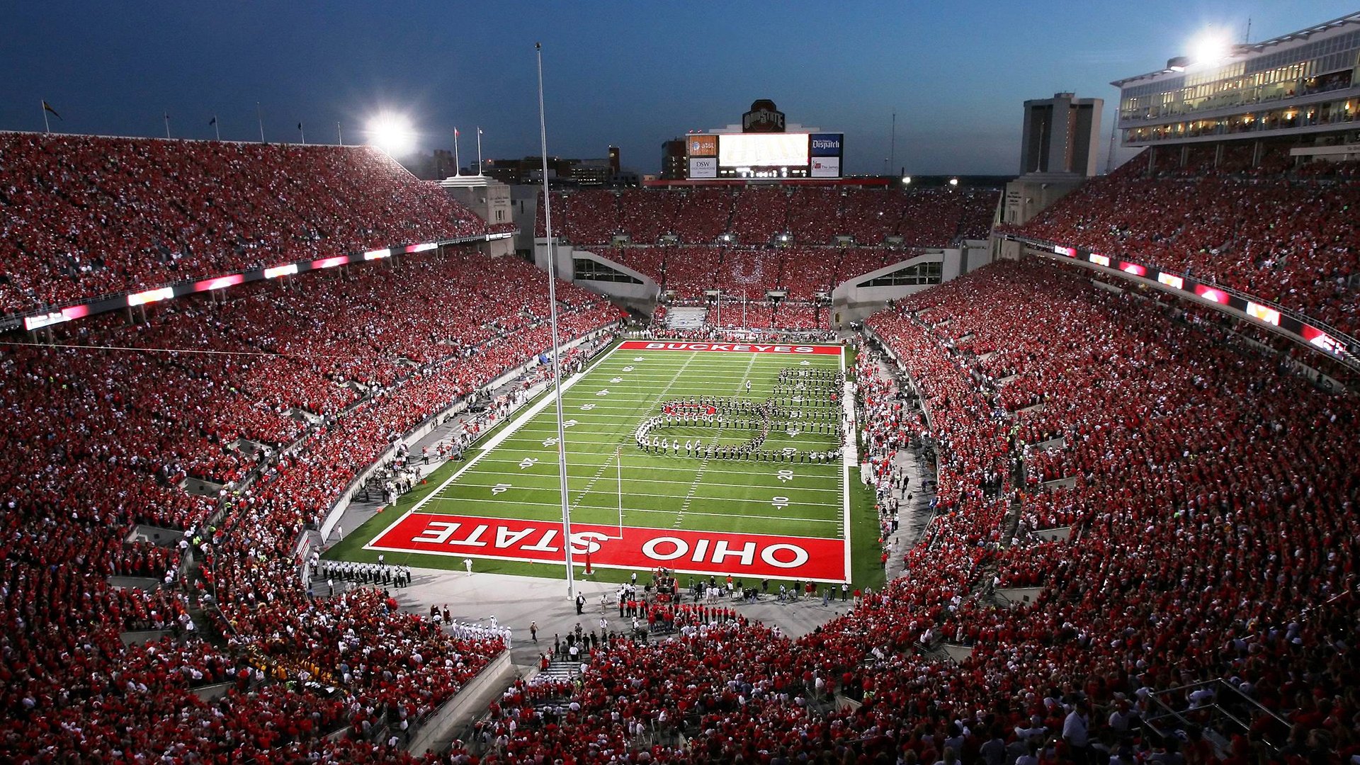 跨界传奇，当曼联碾压秘鲁，厄德高在NBA季后赛接管比赛